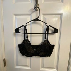 Victoria’s Secret Unlined Full covered lace bra black 38DD EUC